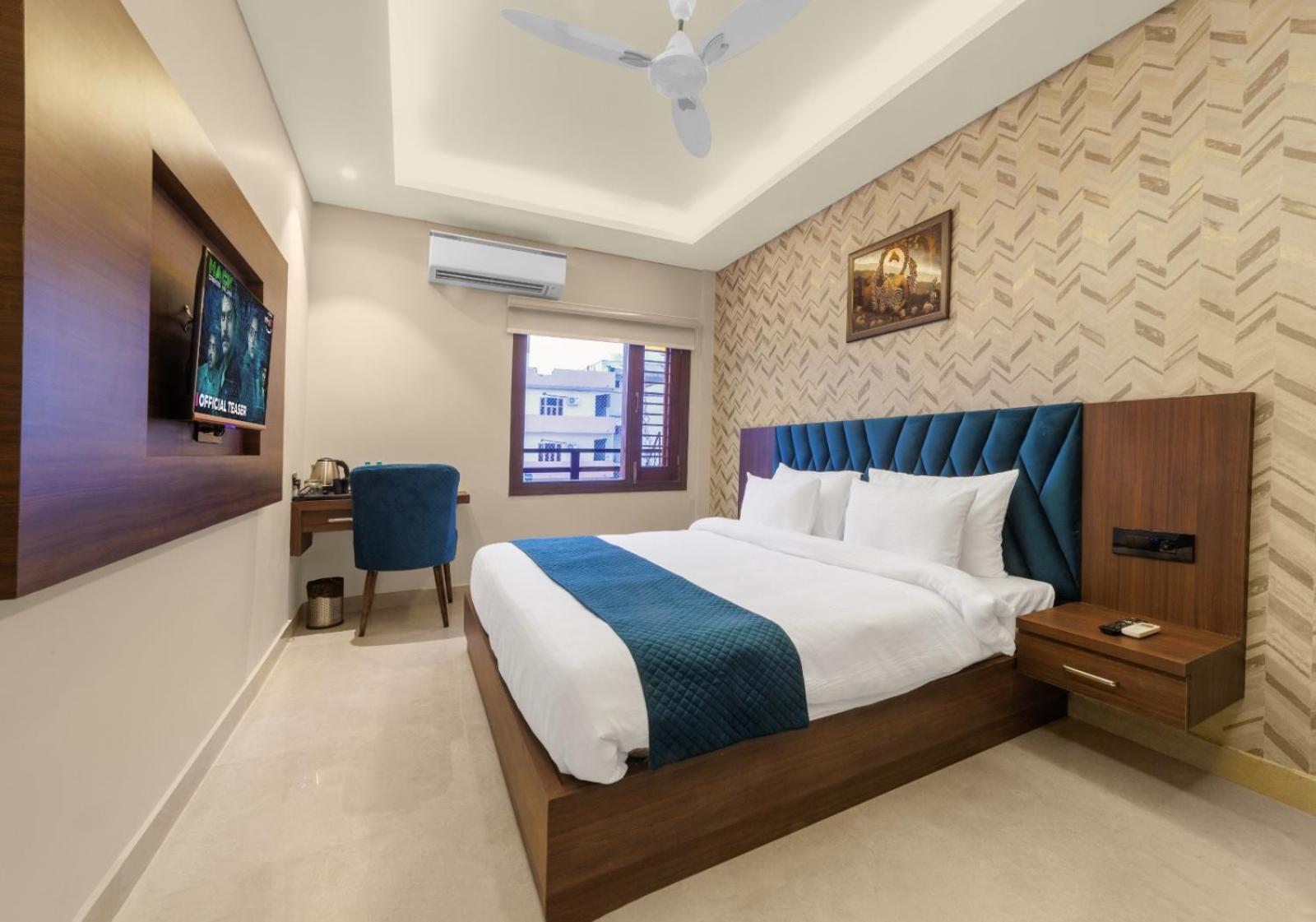 Hotel Golden Peacock Haridwār Exteriör bild